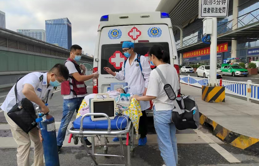 嘉祥县救护车出租公司